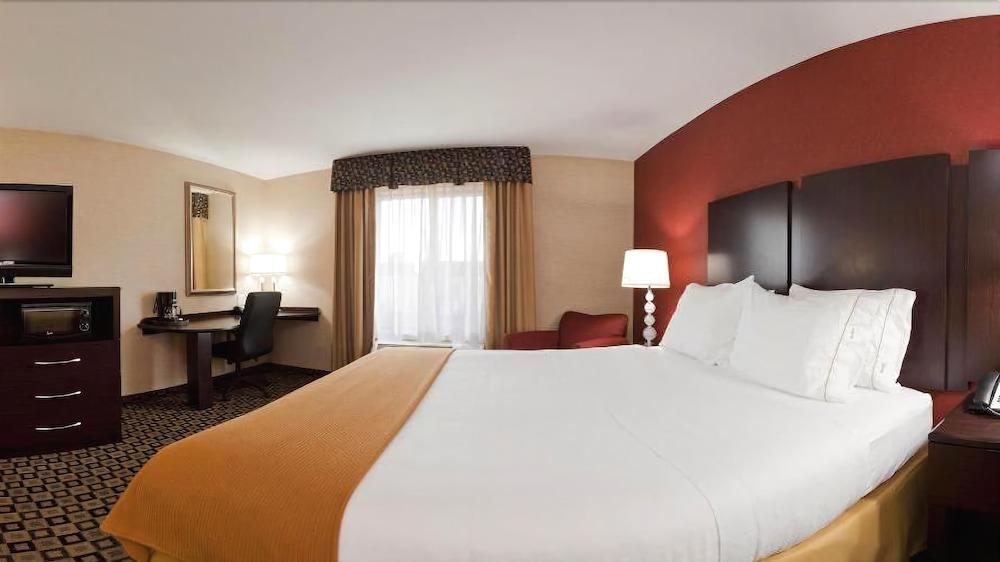 Holiday Inn Express Hotel & Suites Crawfordsville By Ihg Bagian luar foto