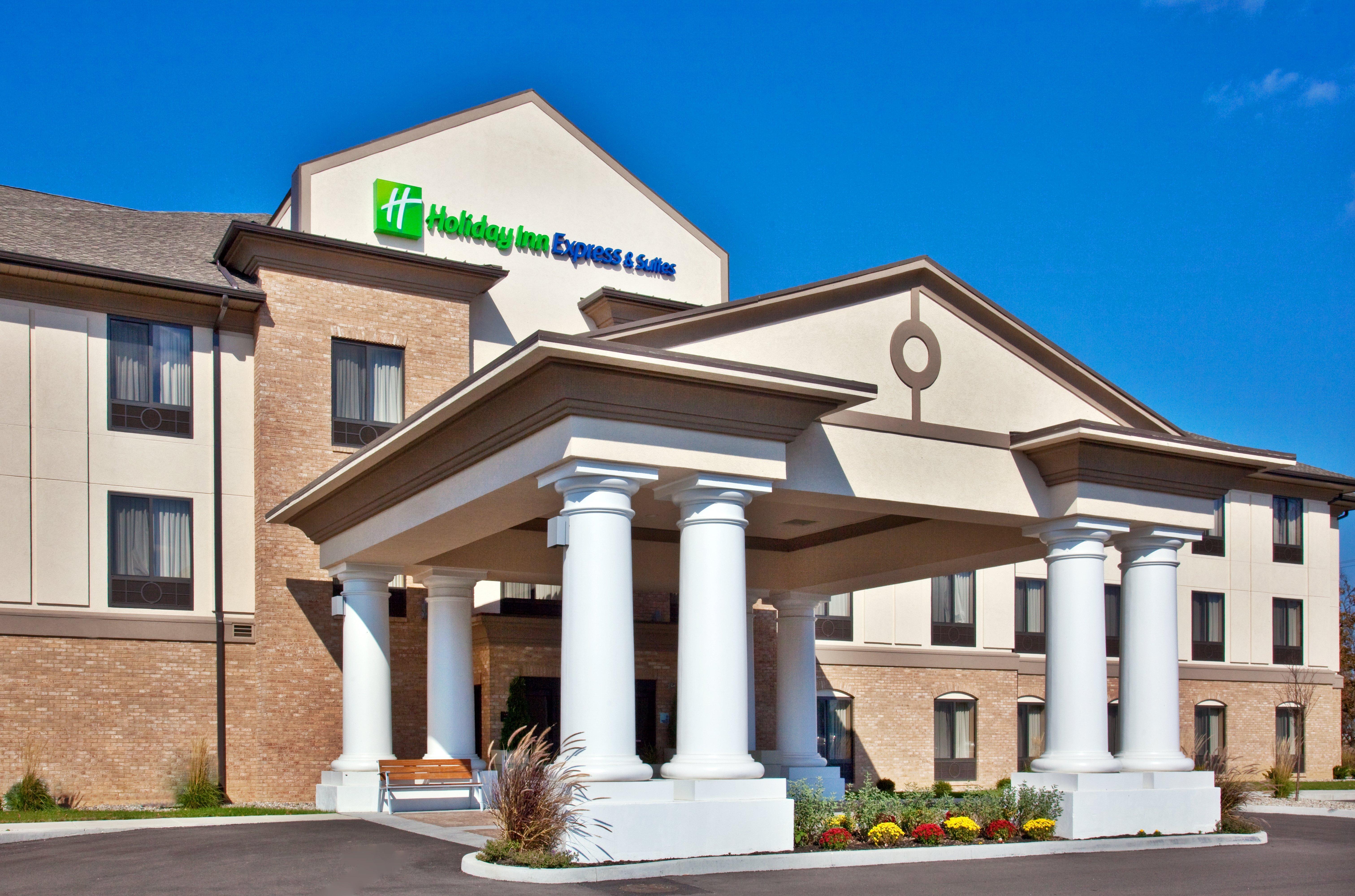 Holiday Inn Express Hotel & Suites Crawfordsville By Ihg Bagian luar foto