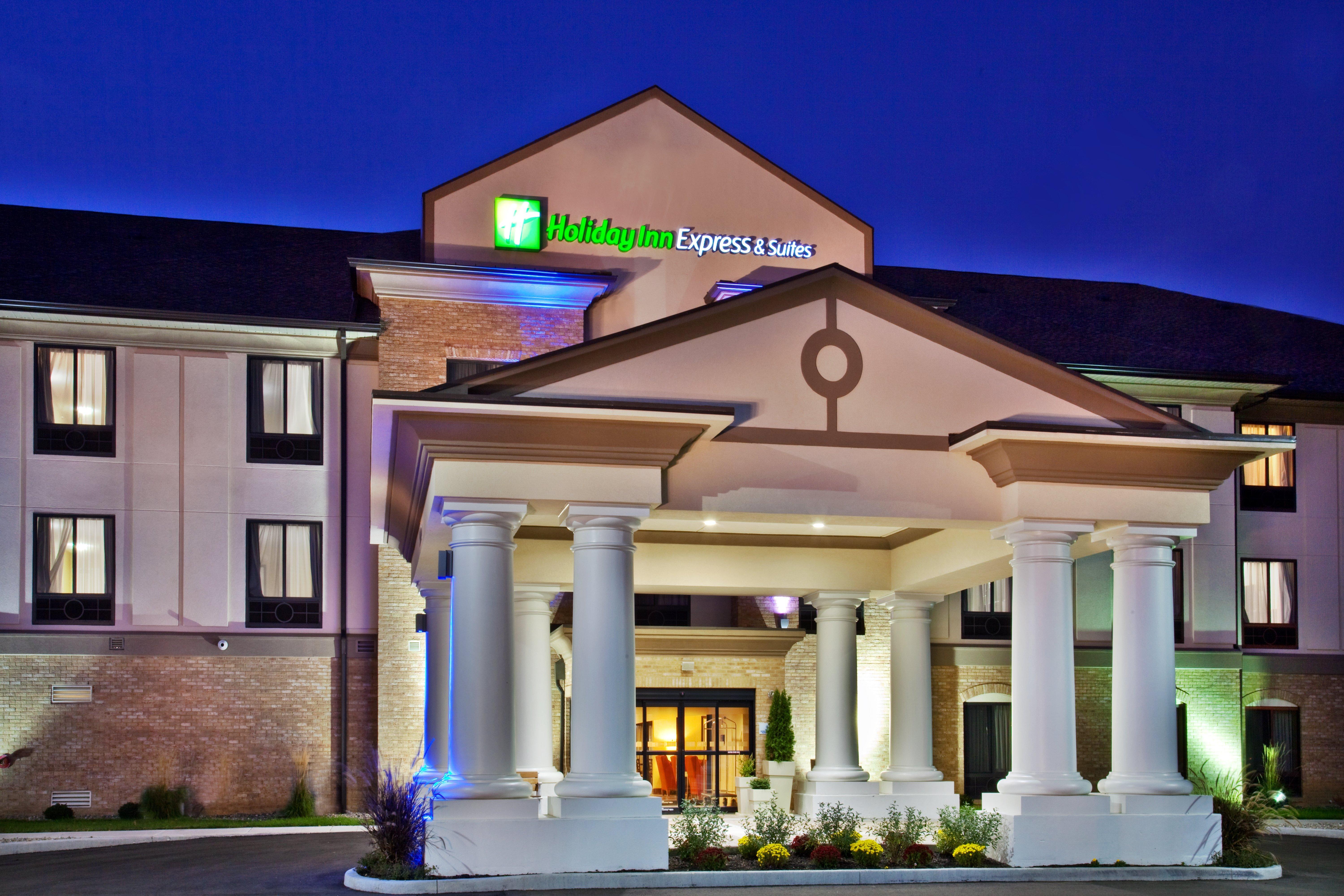 Holiday Inn Express Hotel & Suites Crawfordsville By Ihg Bagian luar foto