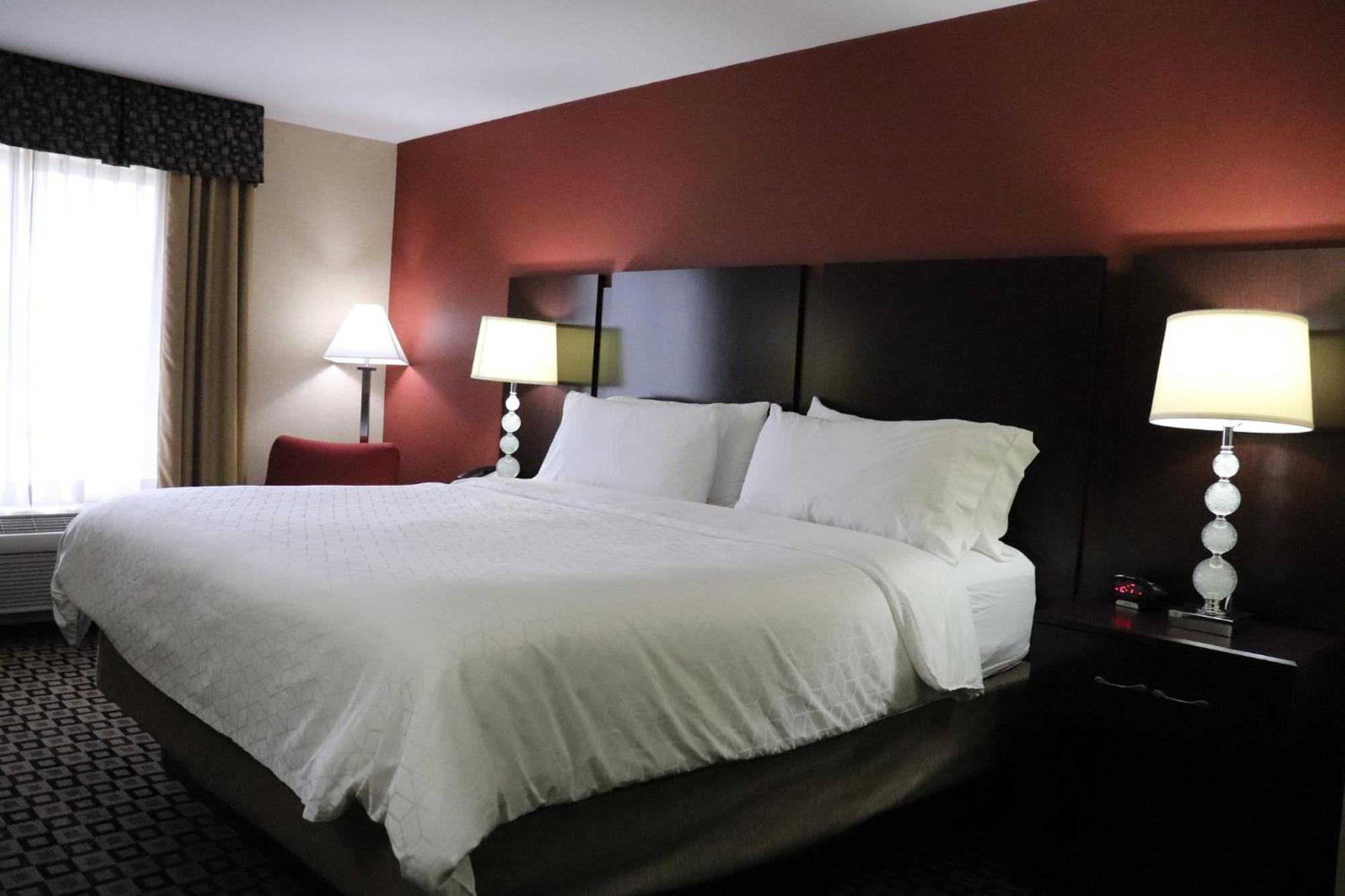Holiday Inn Express Hotel & Suites Crawfordsville By Ihg Bagian luar foto